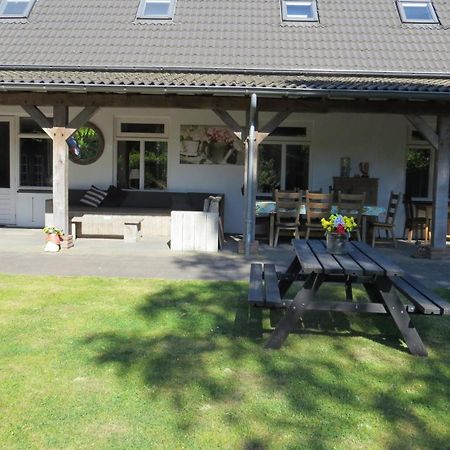 Hoeveheikant Chalets Lage Mierde Buitenkant foto