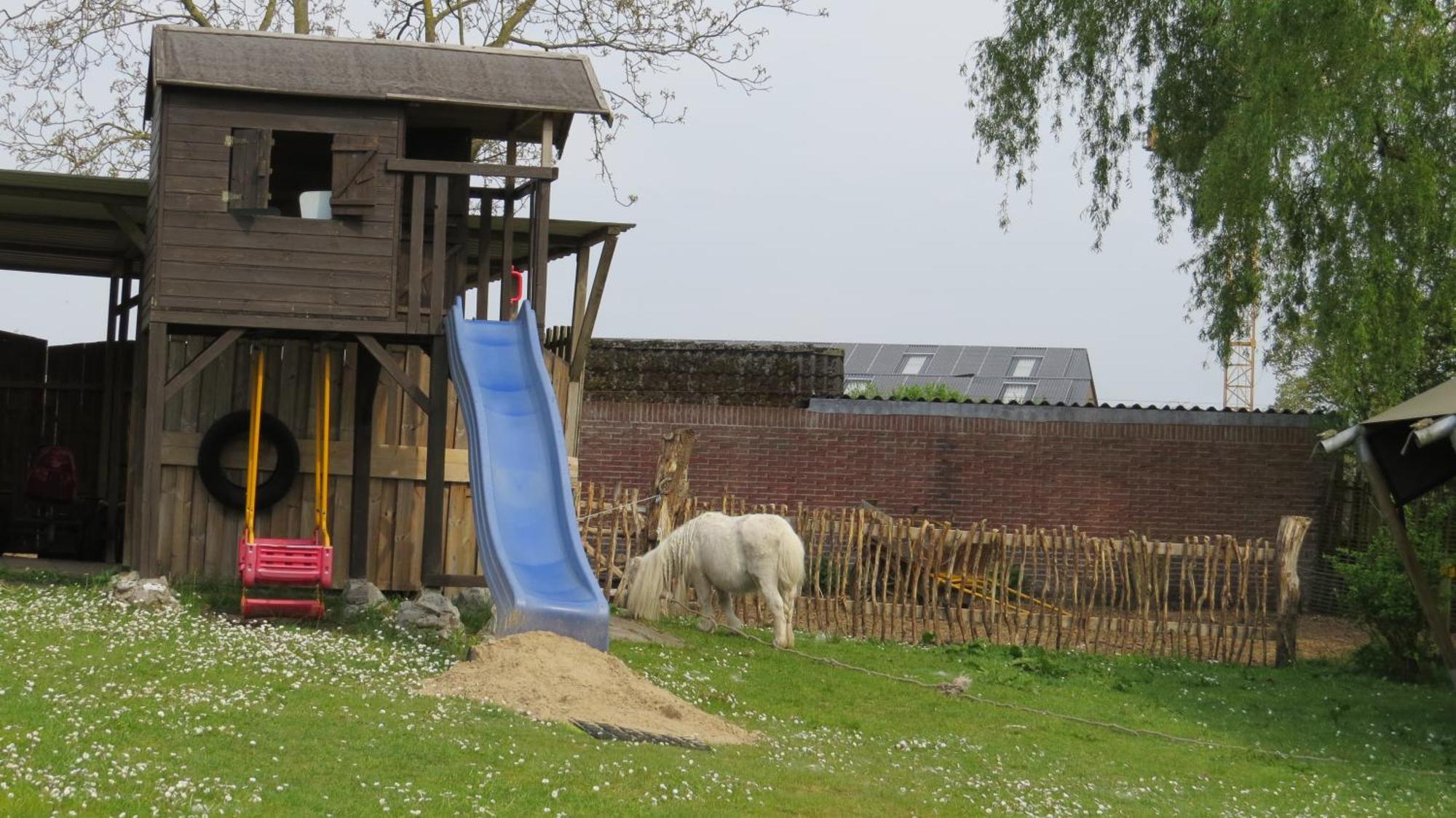 Hoeveheikant Chalets Lage Mierde Buitenkant foto
