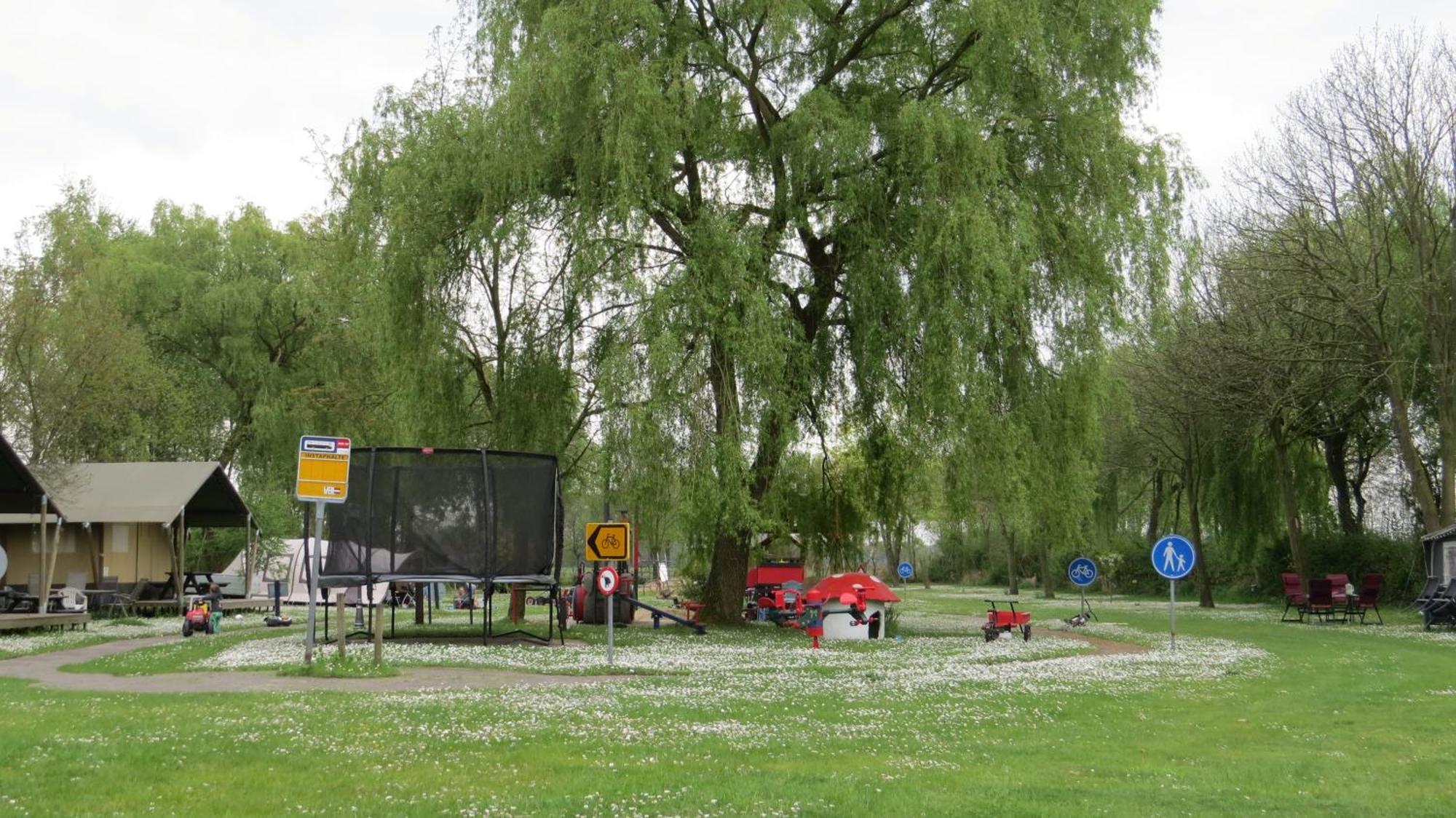 Hoeveheikant Chalets Lage Mierde Buitenkant foto