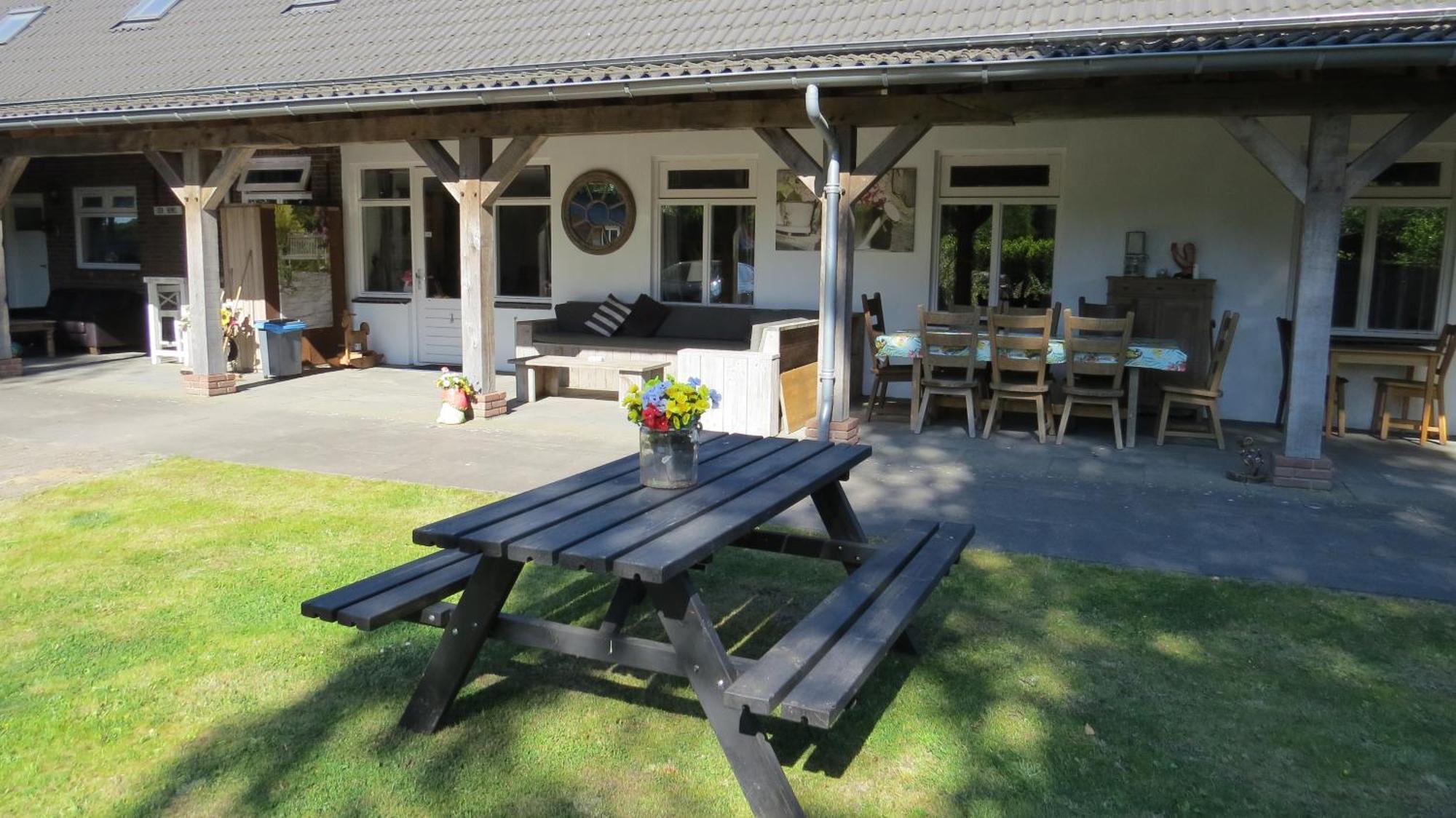 Hoeveheikant Chalets Lage Mierde Buitenkant foto